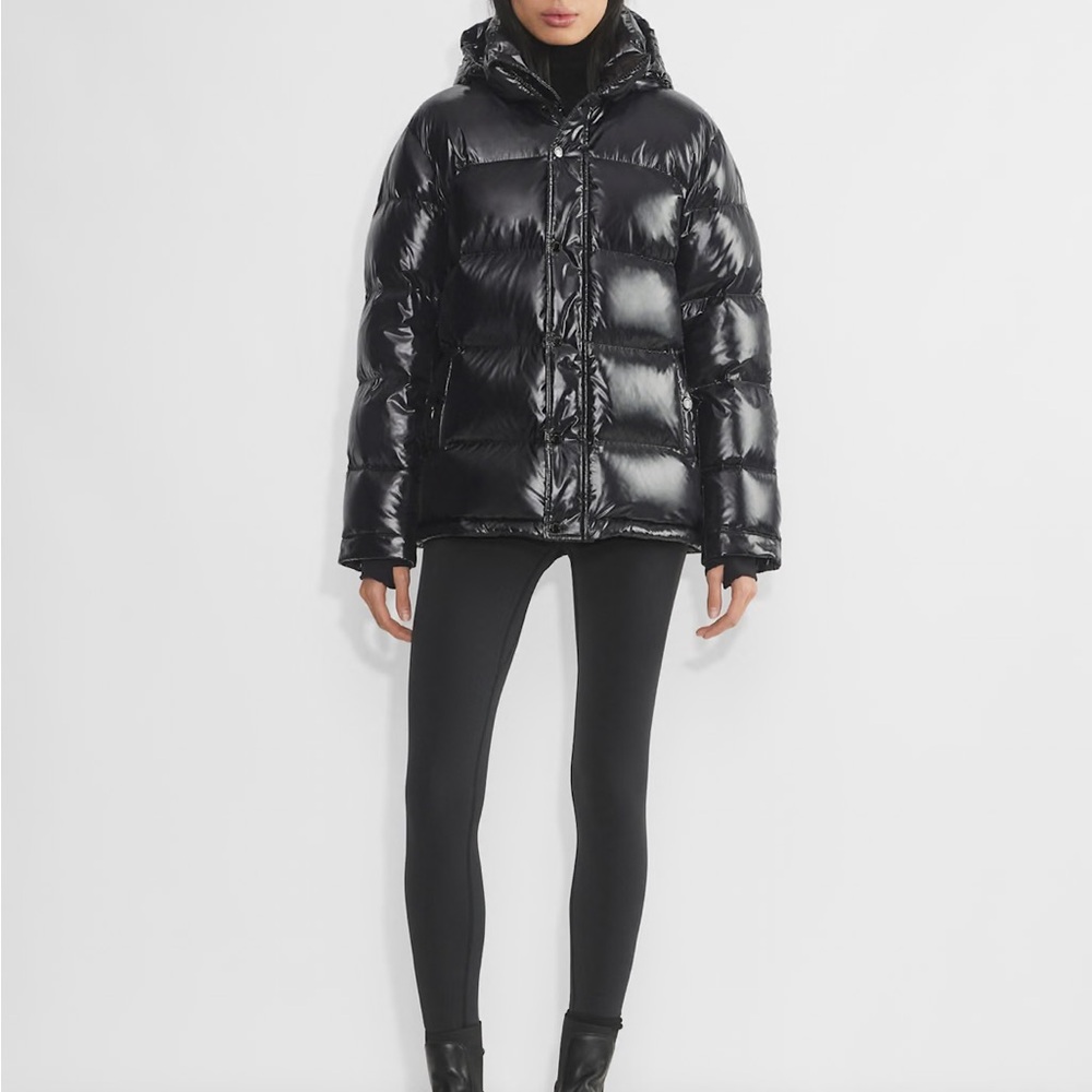 Aritzia Super Puff Hi-Gloss (XXS)